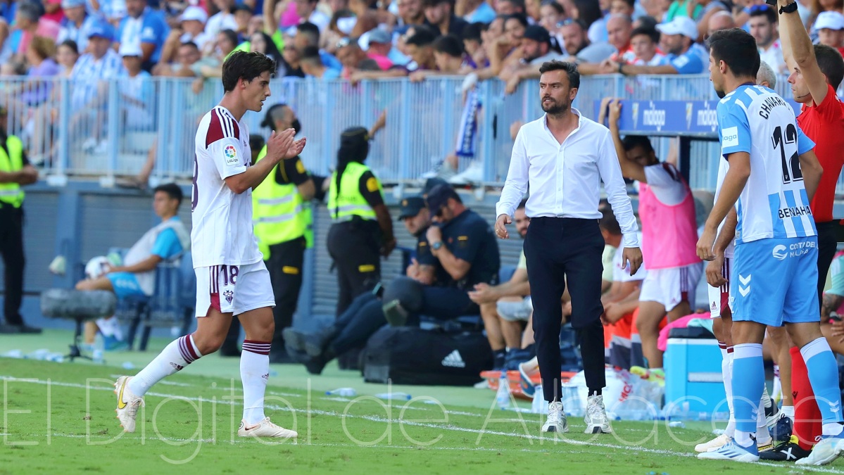 Rubén Albés, entrenador del Albacete, en La Rosaleda