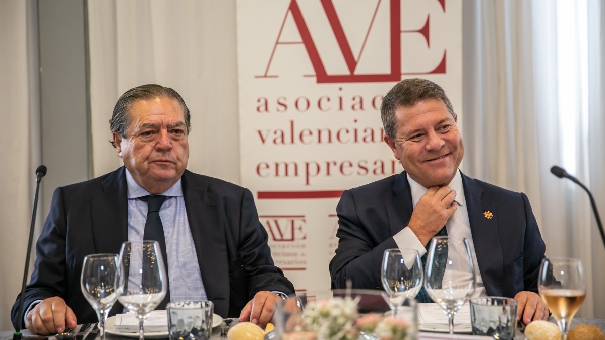 El presidente de Castilla-La Mancha, Emiliano García-Page, ha participado en el foro de la Asociación Valenciana de Empresarios / Fotos: D. Esteban González // JCCM