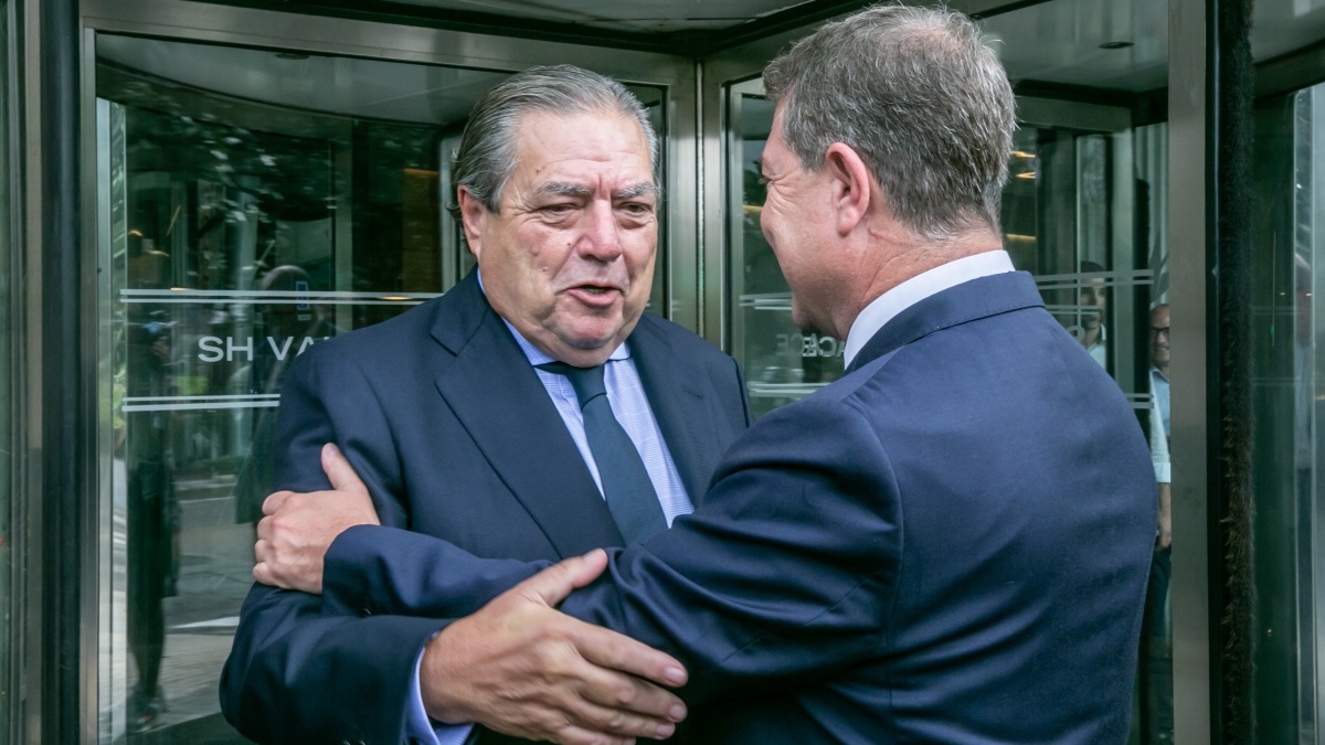 El presidente de Castilla-La Mancha, Emiliano García-Page, ha participado en el foro de la Asociación Valenciana de Empresarios / Fotos: D. Esteban González // JCCM