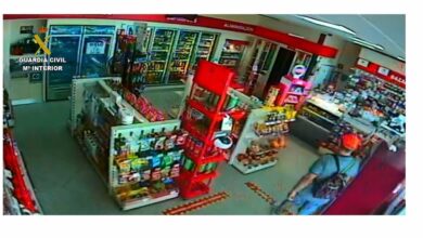 Detenido el autor de dos atracos en gasolineras de Castilla-La Mancha / GUARDIA CIVIL