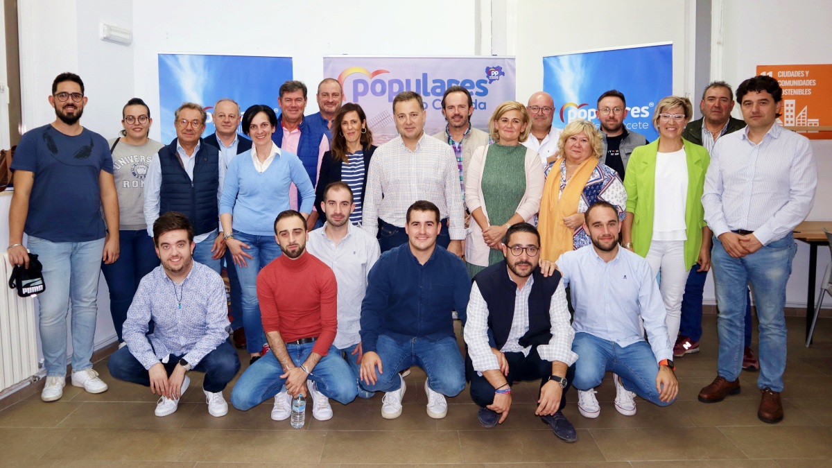 Manuel Serrano se reúne con cargos públicos del PP de municipios cercanos a Albacete capital