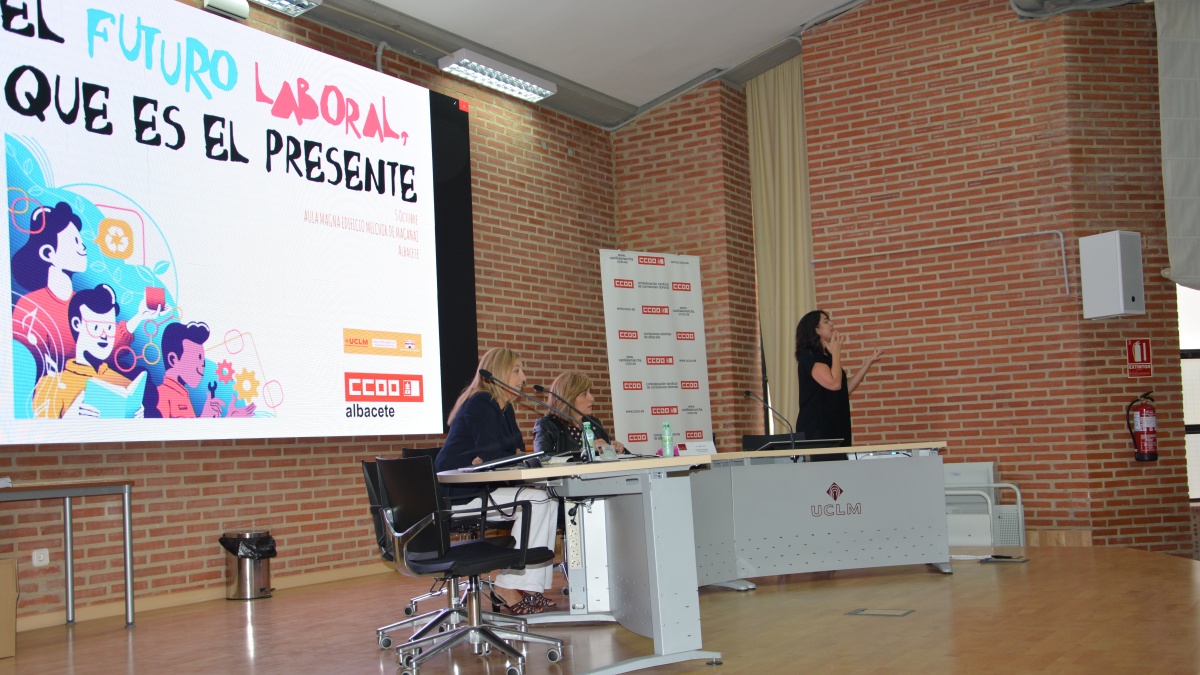 CCOO Albacete organiza una multitudinaria Jornada para mejorar la empleabilidad de jóvenes / CCOO