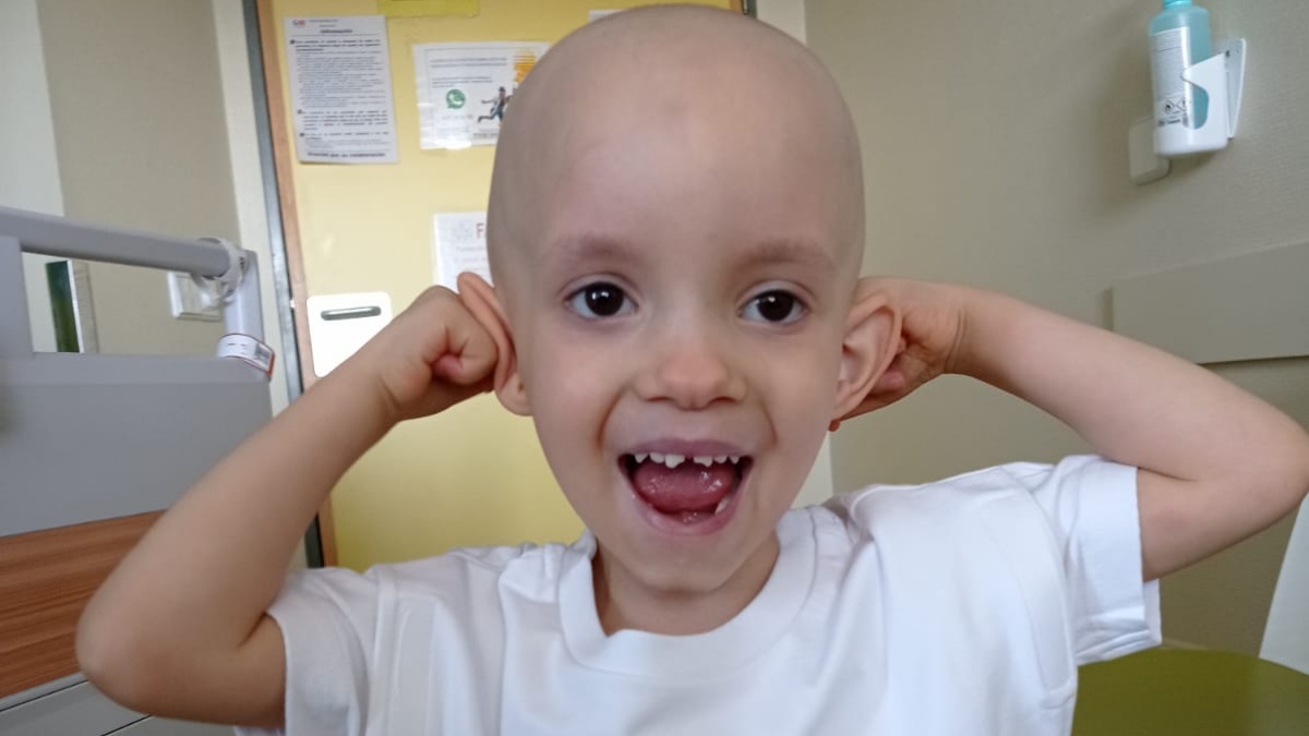 José, el niño albaceteño que plantó cara al cáncer con su sonrisa / Foto cedida por 'La Sonrisa de José