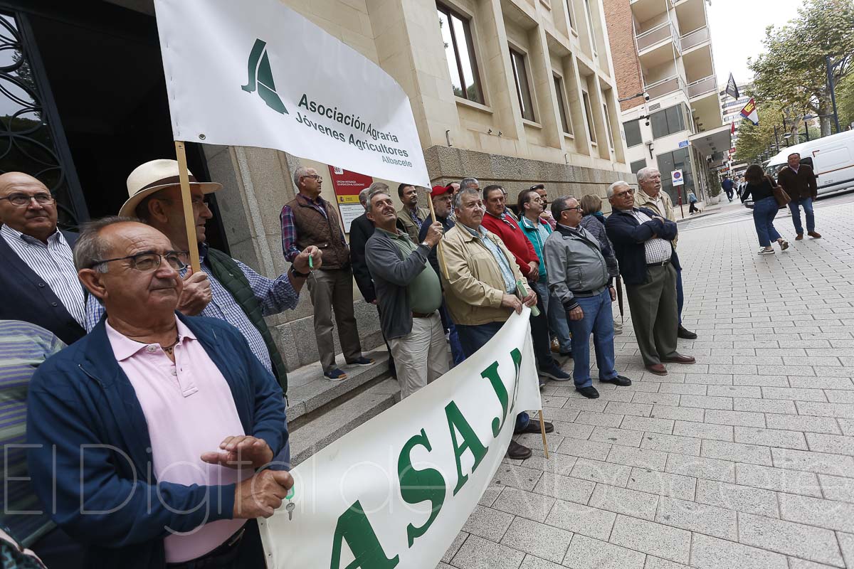 Agricultores de Albacete protestan ante la subida del precio de la luz / Foto: Ángel Chacón