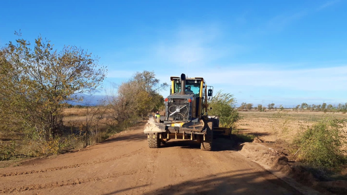 Asfaltado del 'Camino del Río' en Aguas Nuevas (Albacete)