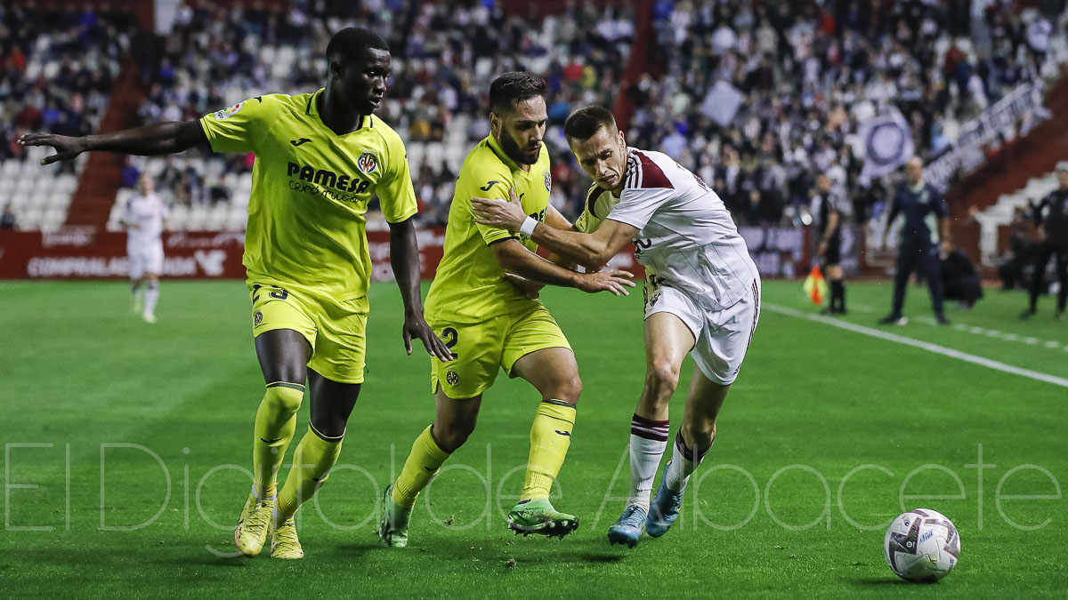 Un lance del Albacete - Villarreal disputado en el Carlos Belmonte en la primera vuelta