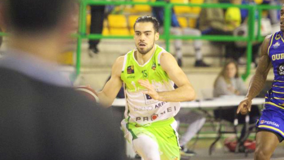 Un lance del partido del Albacete Basket en Orense / Foto: Albacete Basket