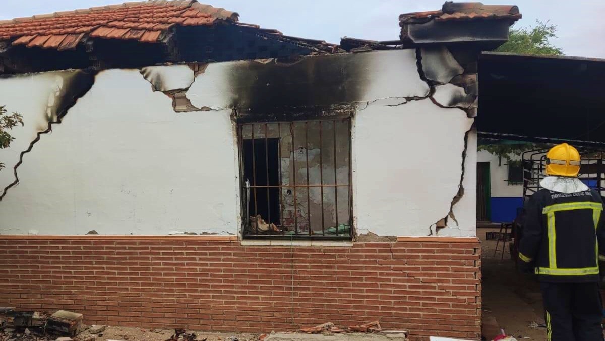La casa de asesino ha quedado arrasada / Foto: Emergencias Ciudad Real / Castilla-La Mancha