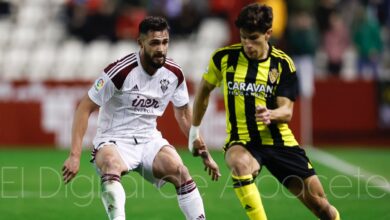 Glauder en un lance del Albacete - Zaragoza