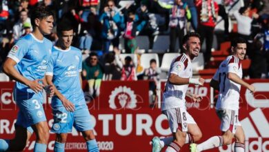 Fran Álvarez celebra el 2-0 del Albacete
