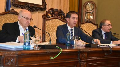 Imagen del presidente encabezando el Pleno de diciembre de la Diputación de Albacete