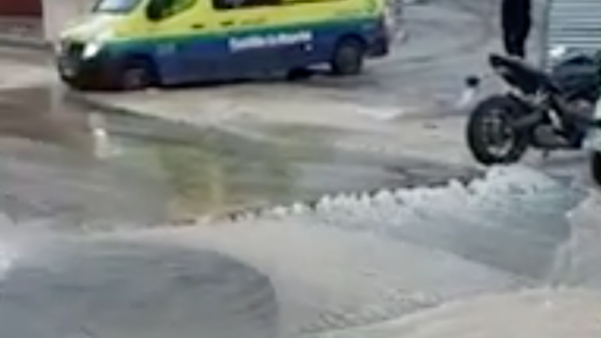 Inundación en las inmediaciones de Urgencias en Albacete