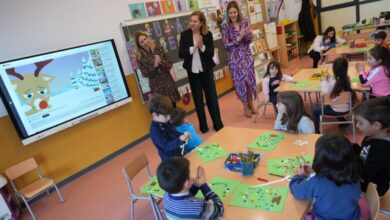 Visita de la Consejera de Educación a Alpera / Foto: JCCM