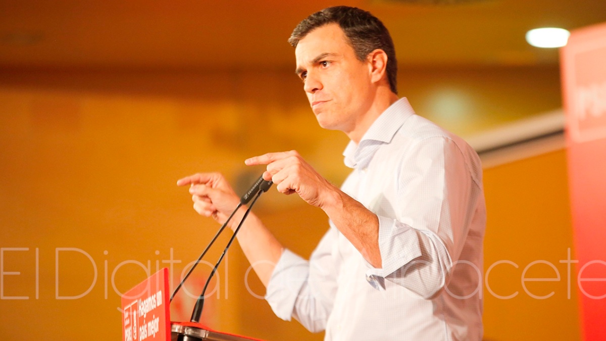 Pedro Sánchez durante un mitin en Albacete