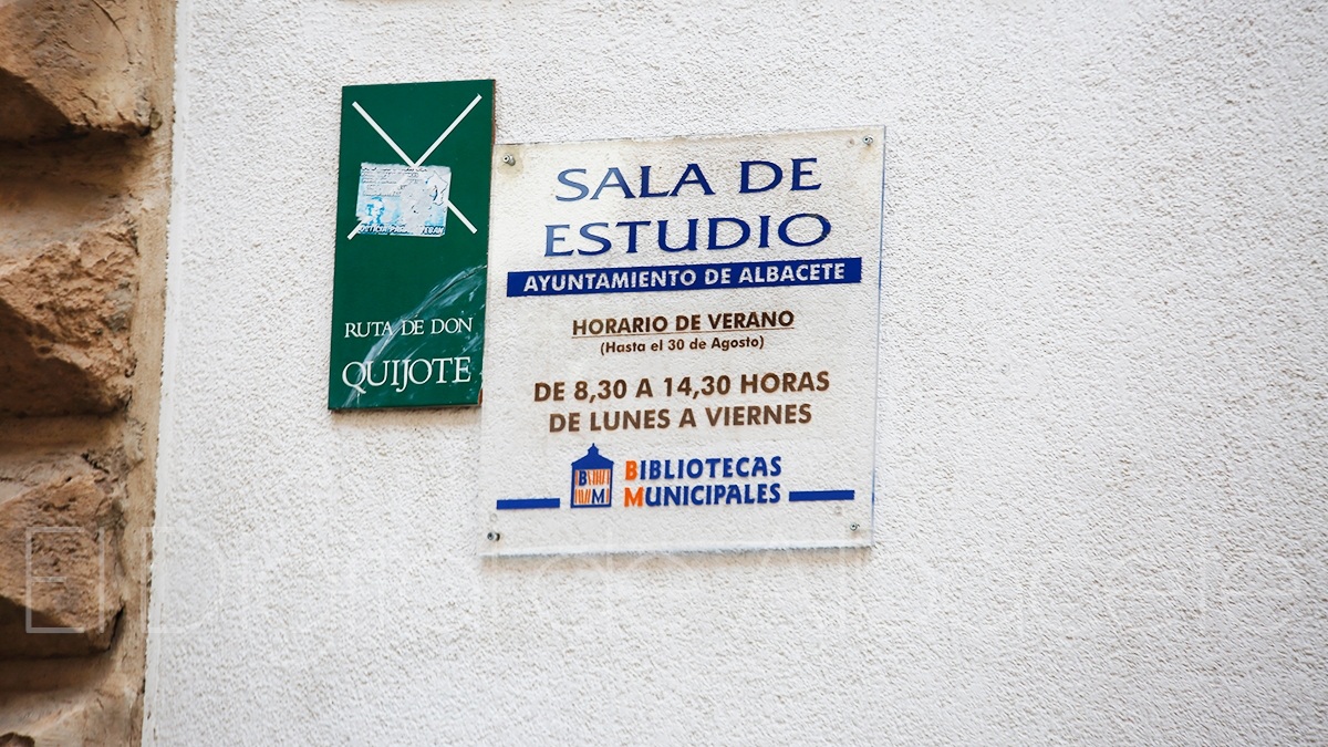 Sala de estudio de la Posada del Rosario en Albacete