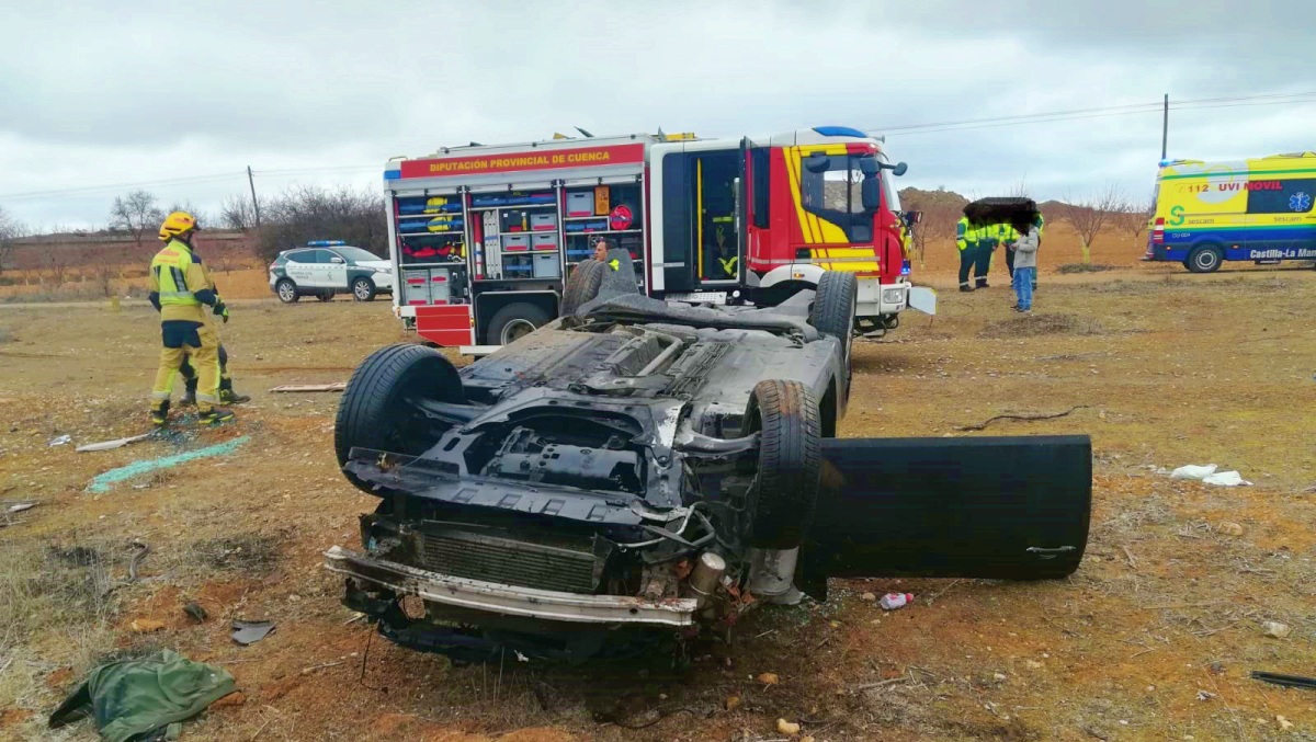 Aparatoso accidente; evacuada a Albacete - FOTO: Bomberos