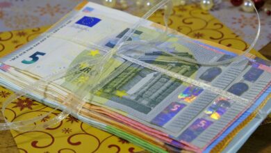 Fajo de billetes - Pixabay