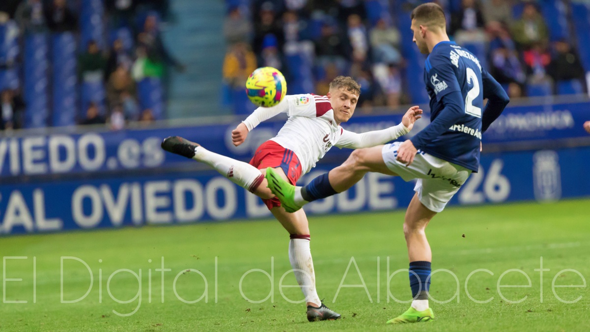 Un lance del Oviedo - Albacete