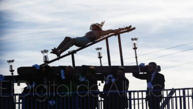 El Cristo del Cementerio procesiona en Albacete cada Viernes de Dolores