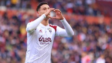 Maikel Mesa celebra el 2-1 del Albacete ante el Sporting