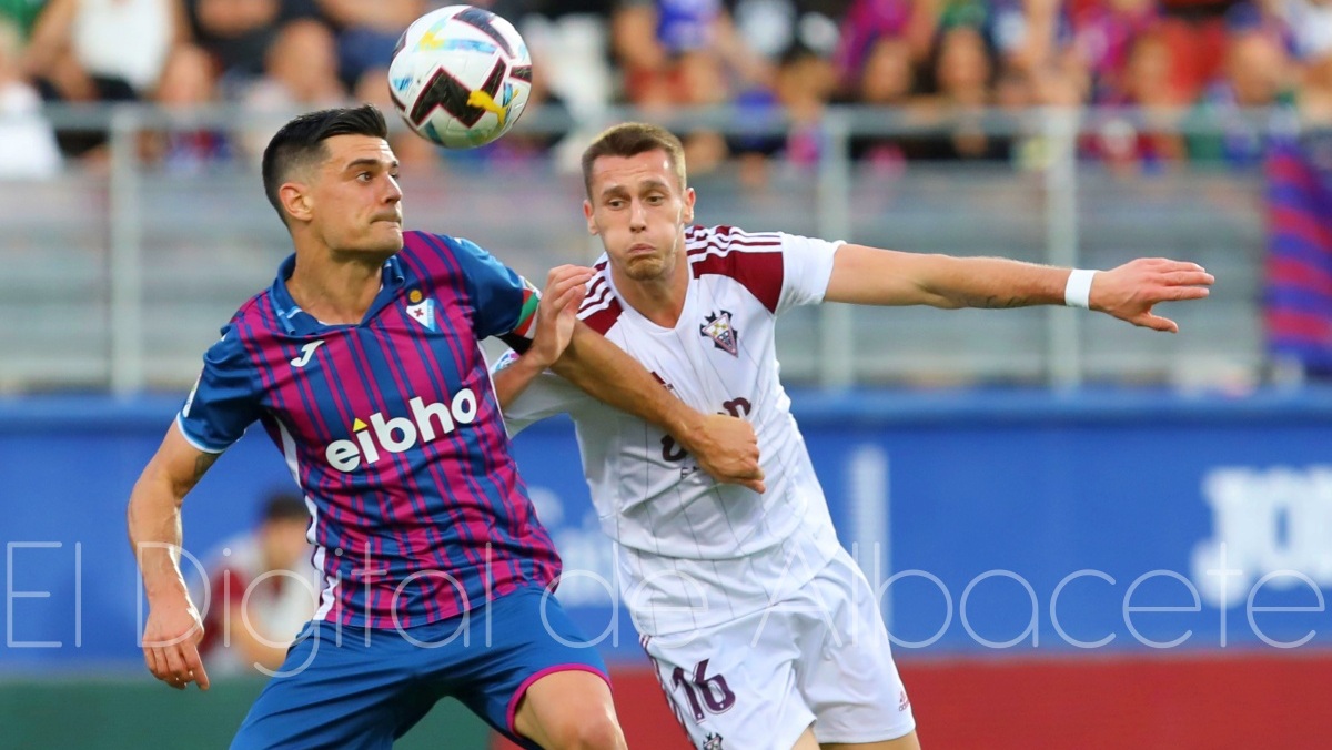 Un lance del Eibar - Albacete de la primera vuelta