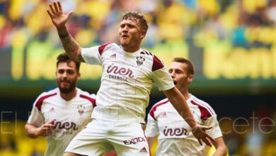 Juanma celebra el 1-2 del Albacete