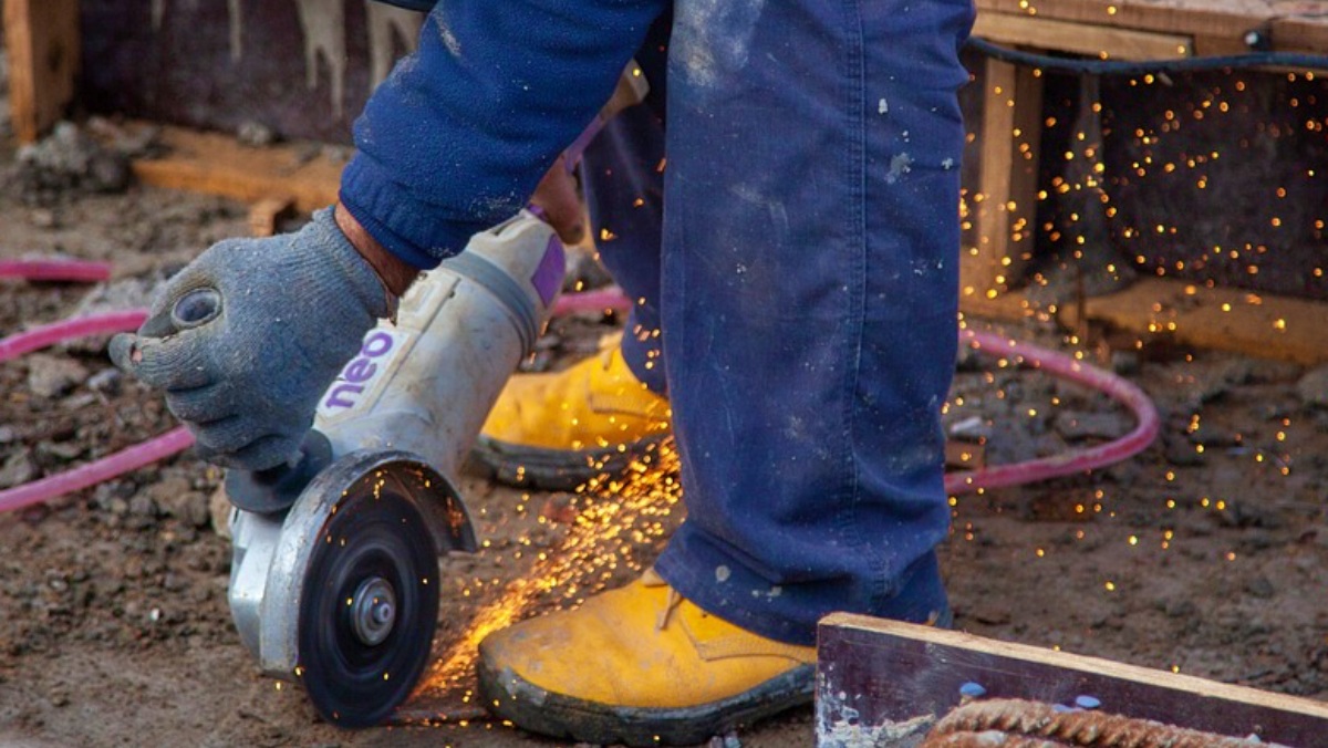 Un trabajador en Albacete - Foto de archivo - Pixabay