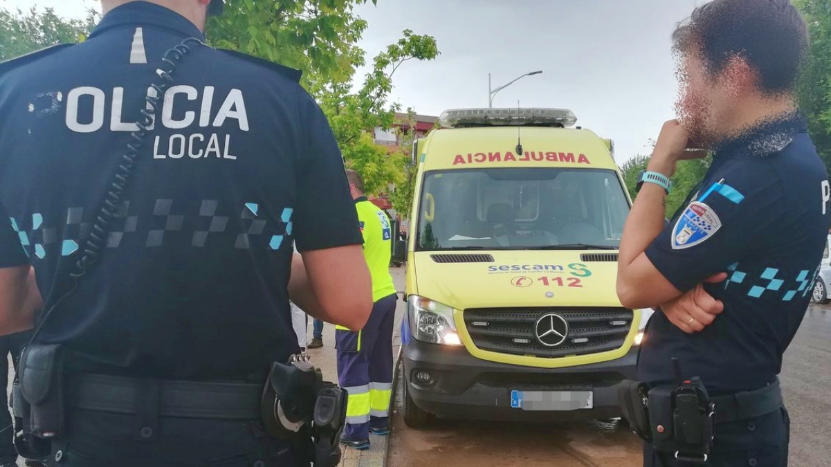 Agentes y sanitarios / Foto: Policía Local de Albacete