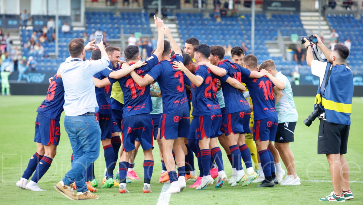 El Albacete celebra su victoria en Can Misses
