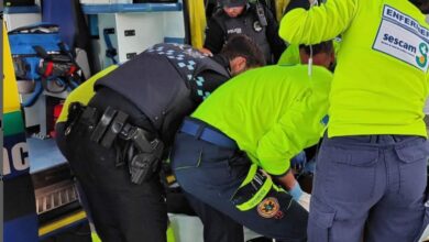 Policía Local de Albacete y sanitarios - Foto de archivo