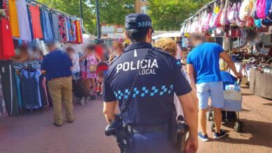 Policía Local de Albacete en Los Invasores - Foto de archivo