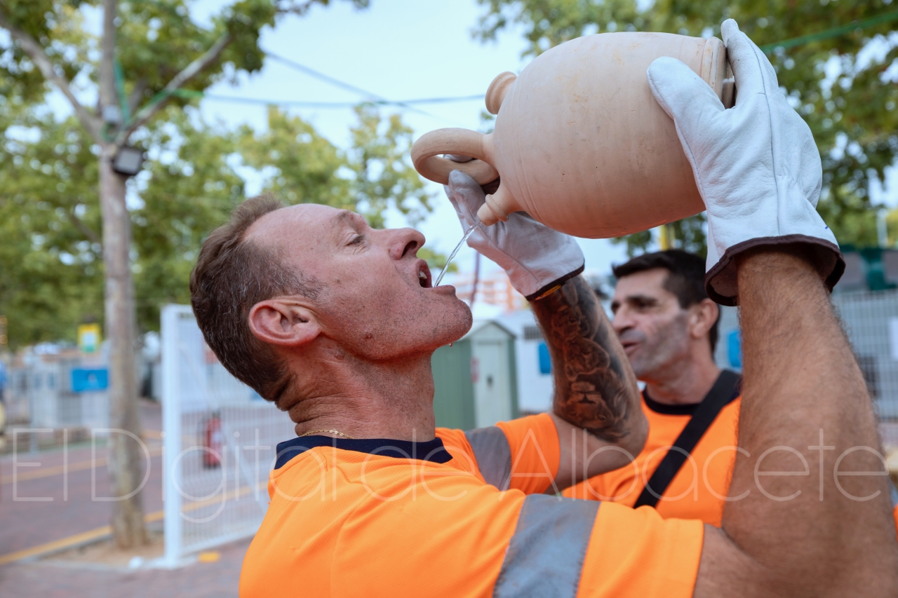 Zona de descanso e hidratación en la Feria de Albacete