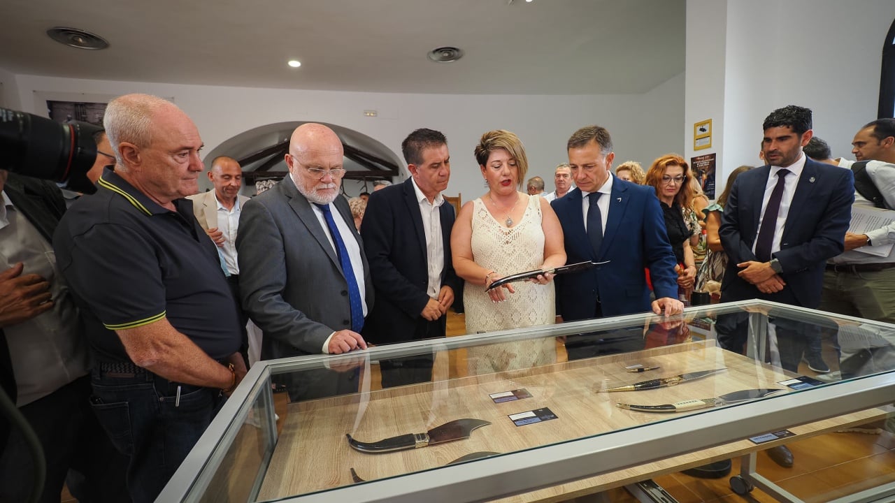 La cuchillería vuelve a tomar el corazón de la Feria de Albacete con un mensaje de unidad y defensa del sector