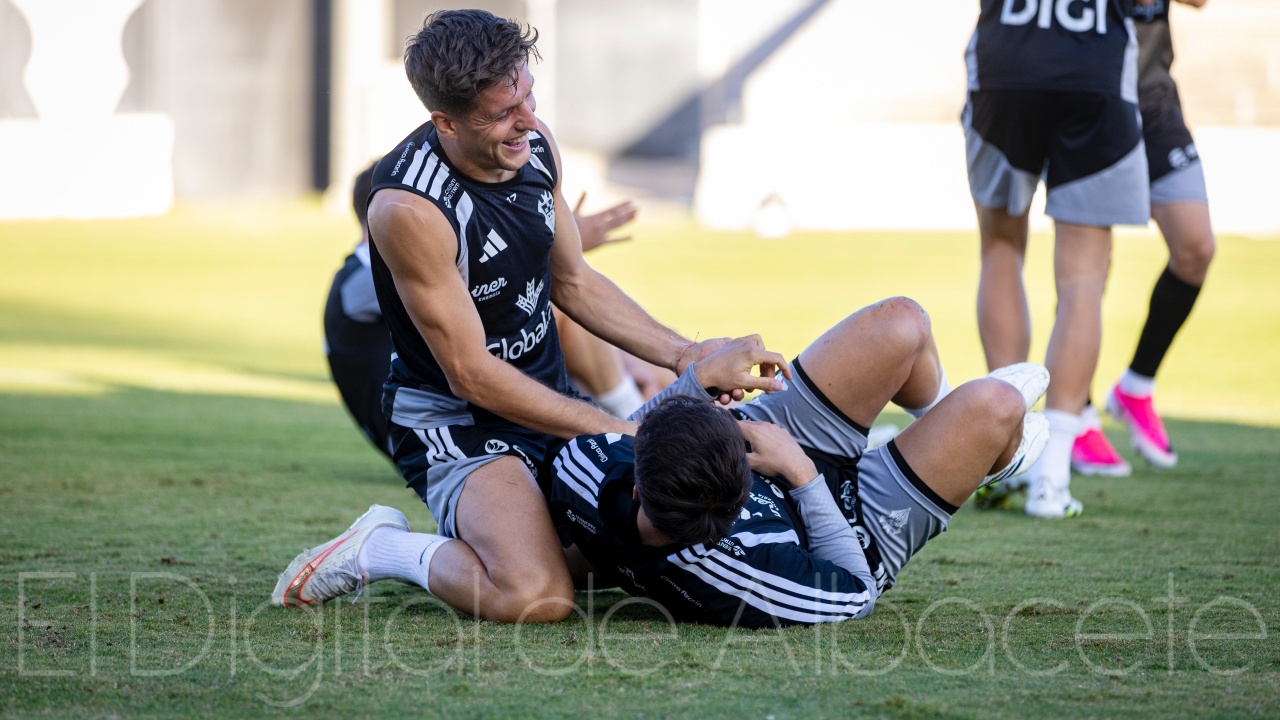 Buen ambiente en el entrenamiento del Albacete / Foto: Pilar Felipe