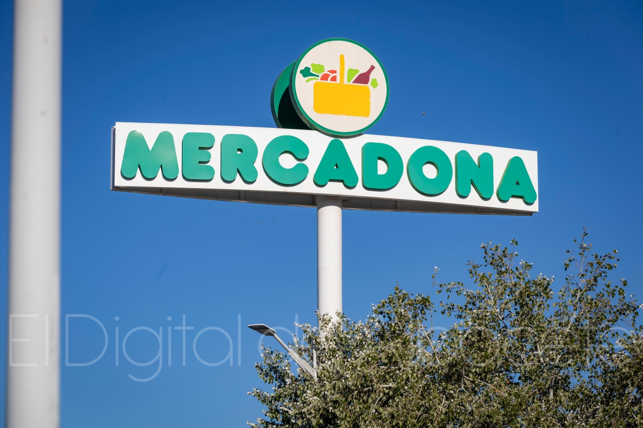 Un cartel de Mercadona